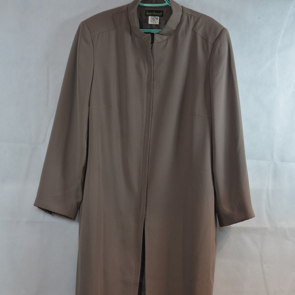 Harve Benard Long Coat SZ 18 - Picture 2 of 5